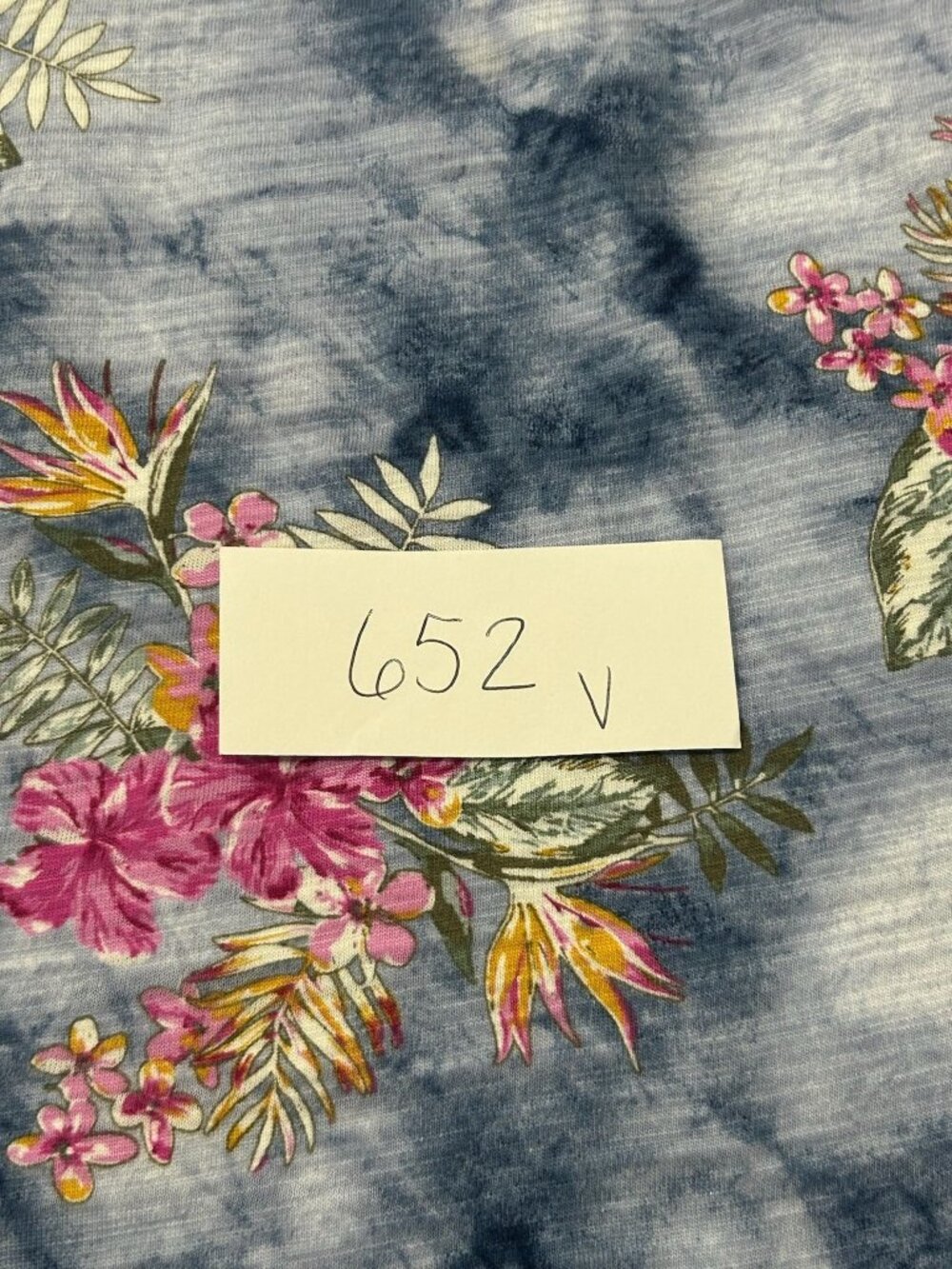 Dept 222 Large Blue Floral Tie-Dye V-Neck Pocket T-Shirt Boho Art - Picture 9 of 10